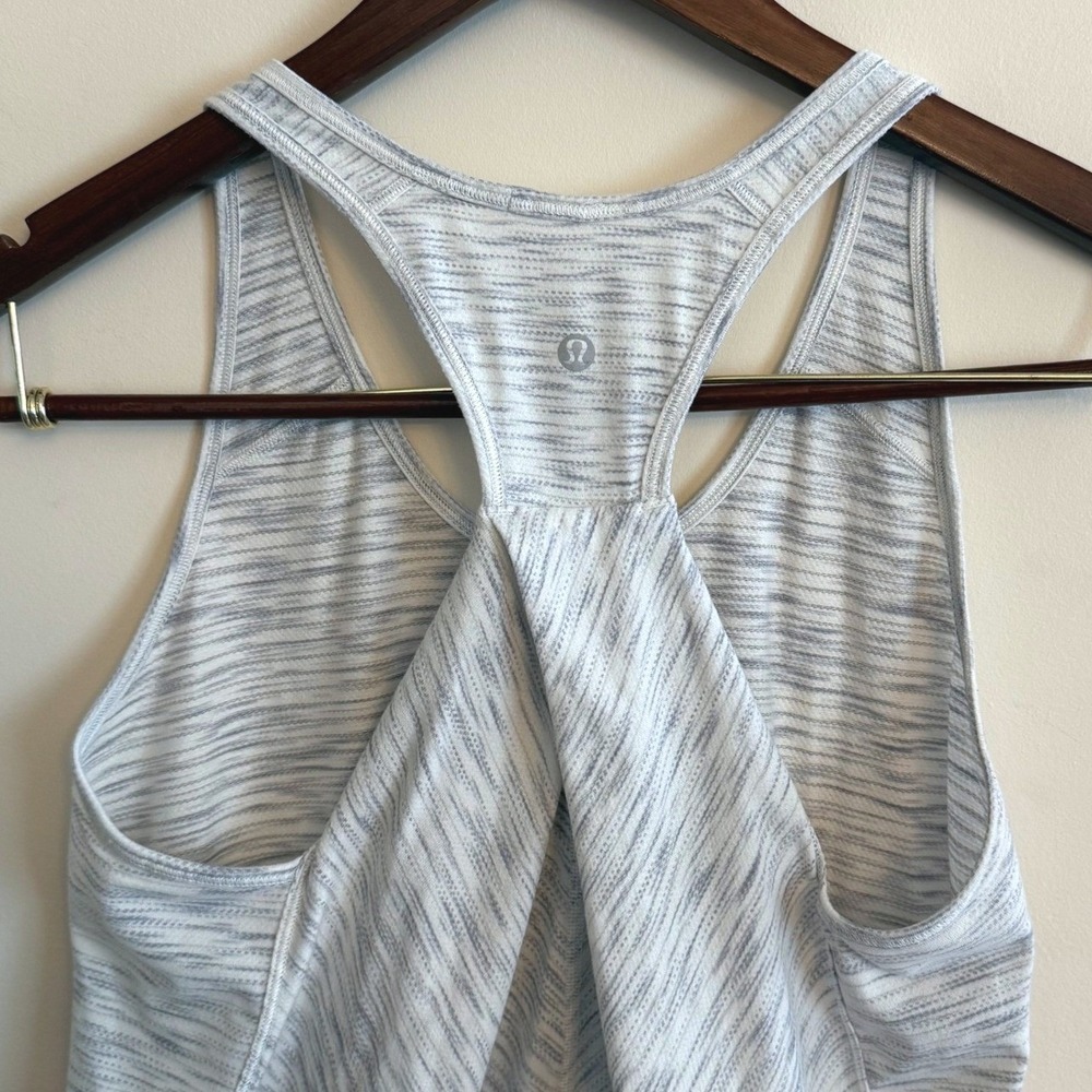 Lululemon Essentials Pleated Racerback Tank Top Sz‎ 6 Tiger Space Dye Hail White - Picture 7 of 8